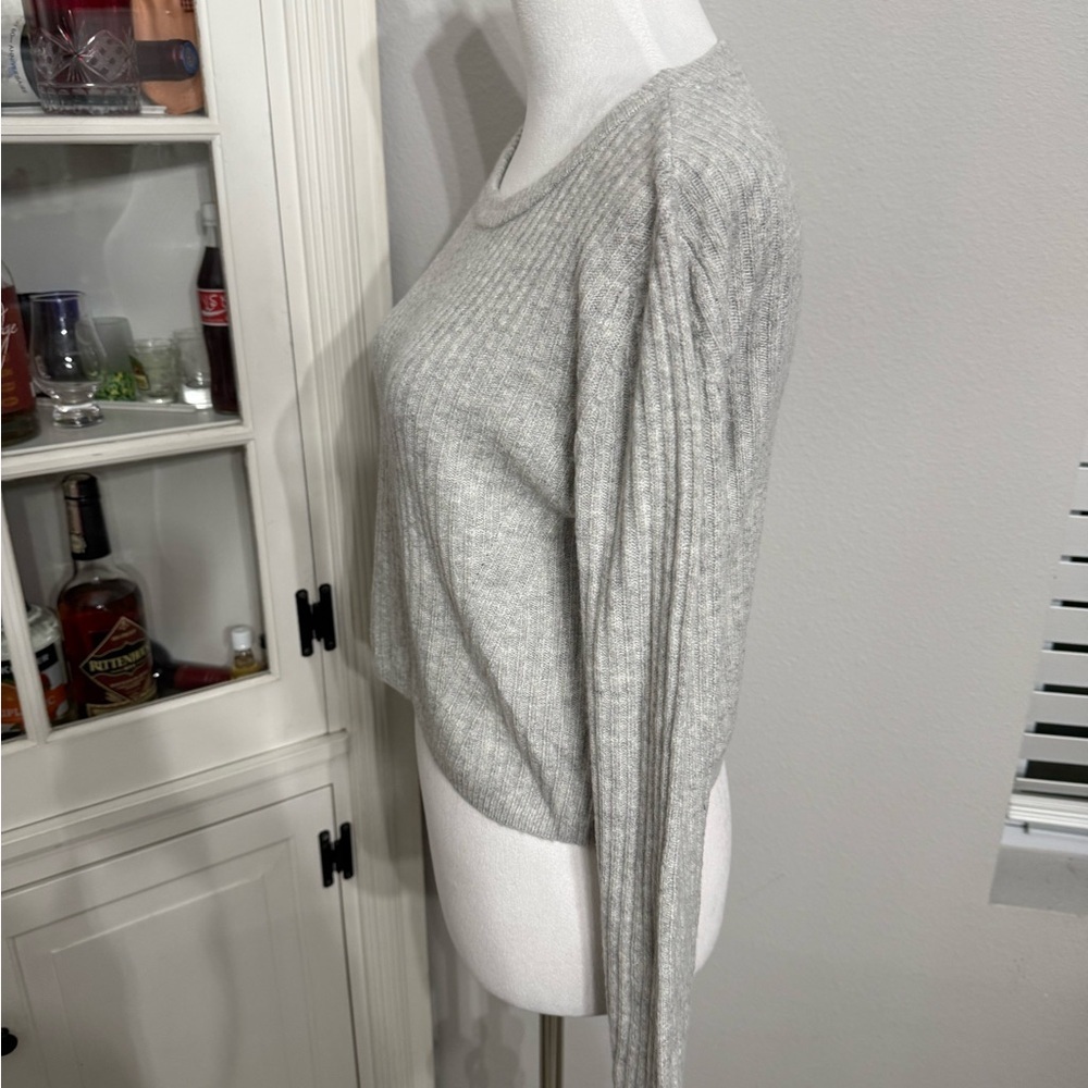 Francesca Miami Light Gray Ribbed Sweater - Picture 2 of 6